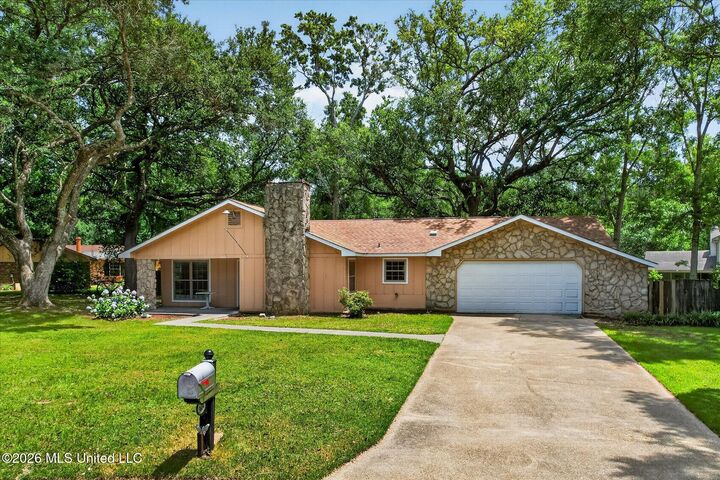 Property Photo:  3604 Oakside Circle  MS 39553 