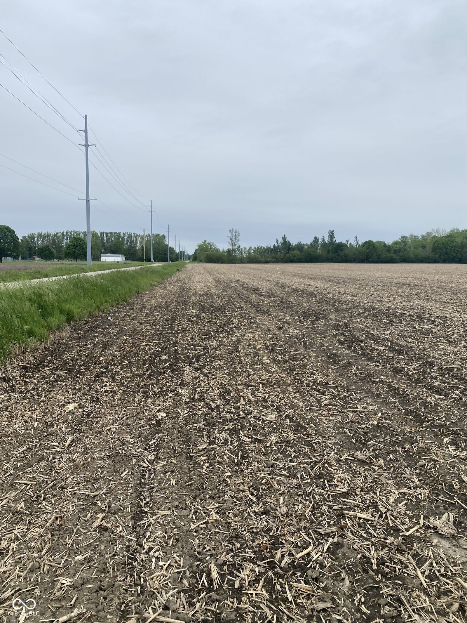 Property Photo: 2802 N County Road 600 W IN 46147
