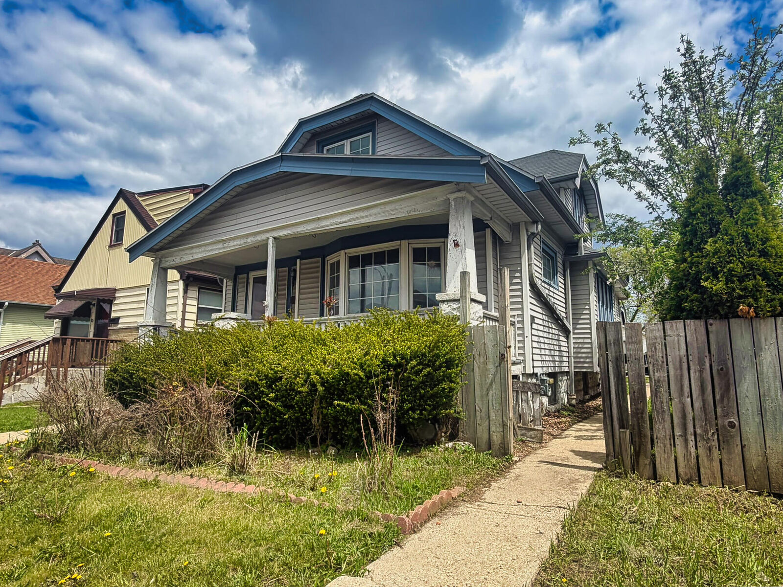 Property Photo:  2236 S 35th St  WI 53215 