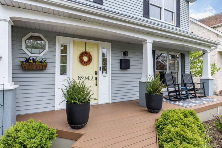 Property Photo:  5419 Grand Avenue  IL 60515 