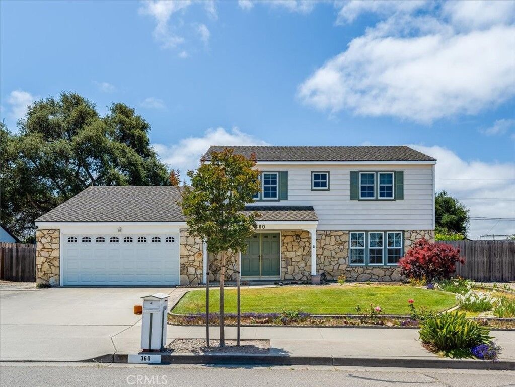 Property Photo:  360 Tallyho  CA 93455 