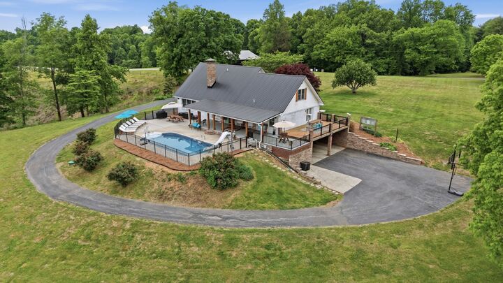 Property Photo: 244 Norman Wiseman Rd TN 37352
