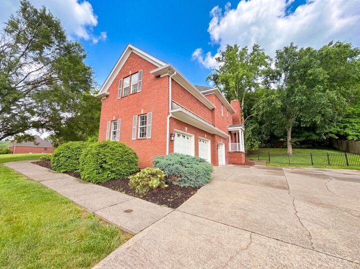 Property Photo:  4325 Ambergate Ct  TN 37064 