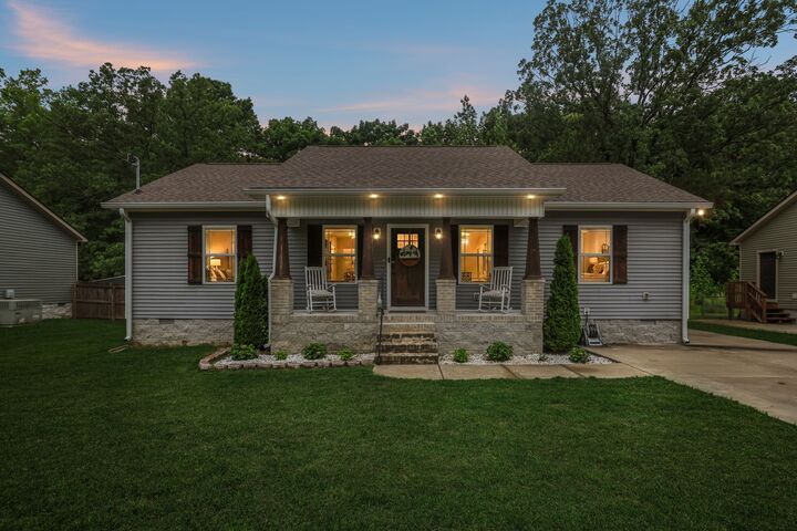 Property Photo: 1546 S Spring St TN 37355