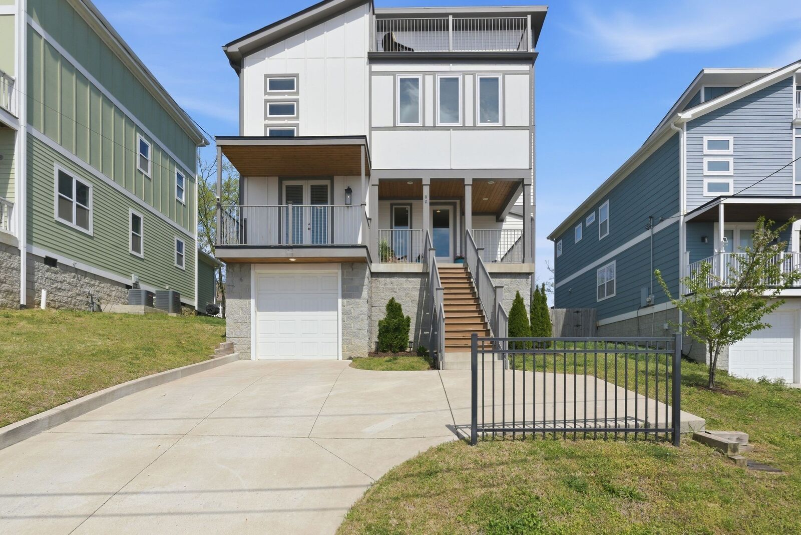 Property Photo:  60 Twin St  TN 37209 