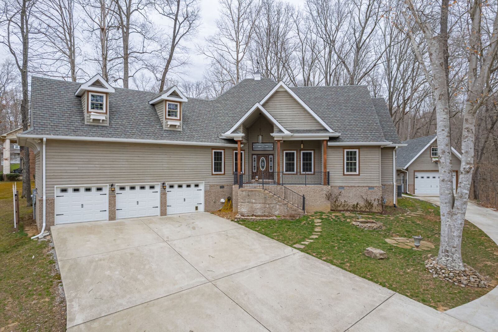 Property Photo:  550 Laurel Crown Rd  TN 37355 