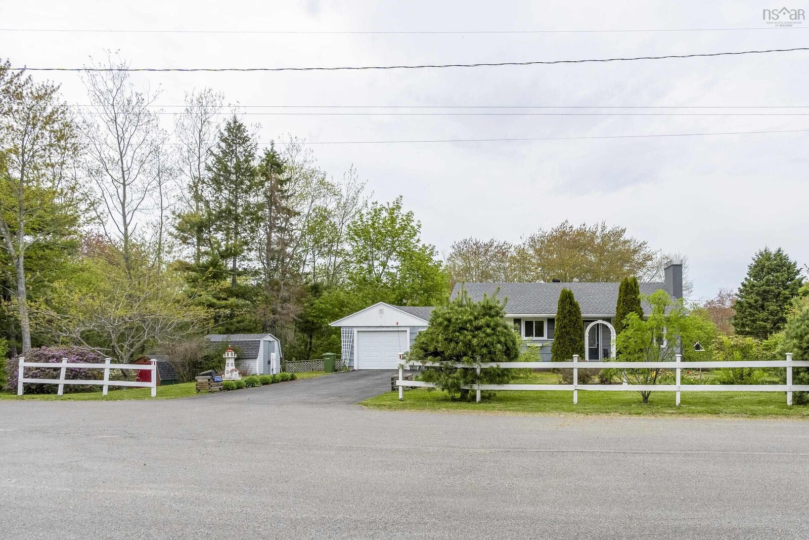 Property Photo: 2663 Lovett Road NS B4R 1A5