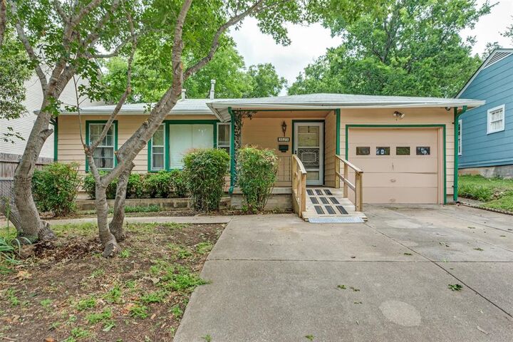 Property Photo: 3825 Byers Avenue TX 76107