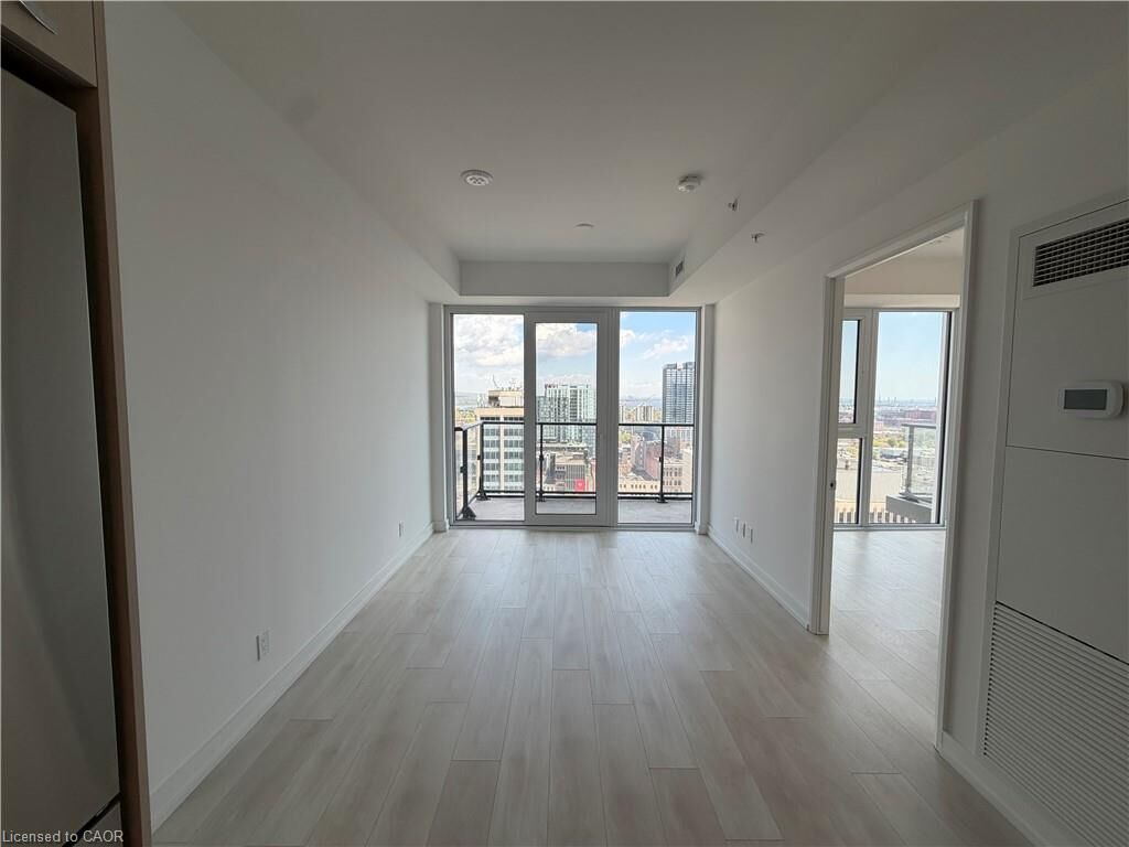 Property Photo:  75 James Street S 1805  ON L8P 2Y9 