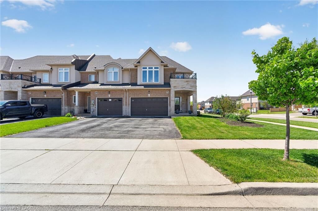 Property Photo:  71 Foothills Lane  ON L8E 0K1 