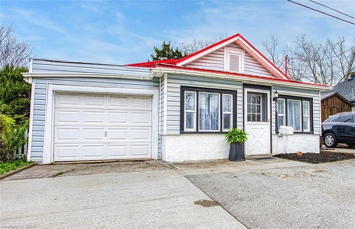Property Photo: 68 Riverside Drive ON L3C 5E2