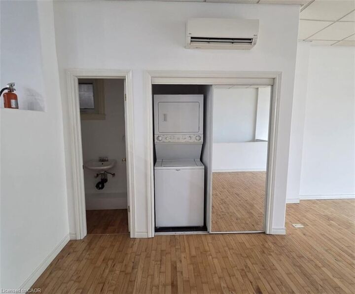 Property Photo:  7 King Street N Upper  ON N2J 2W6 