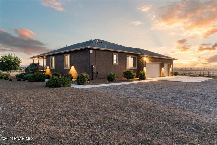 Property Photo:  8970 N Crimson Canyon Road  AZ 86315 
