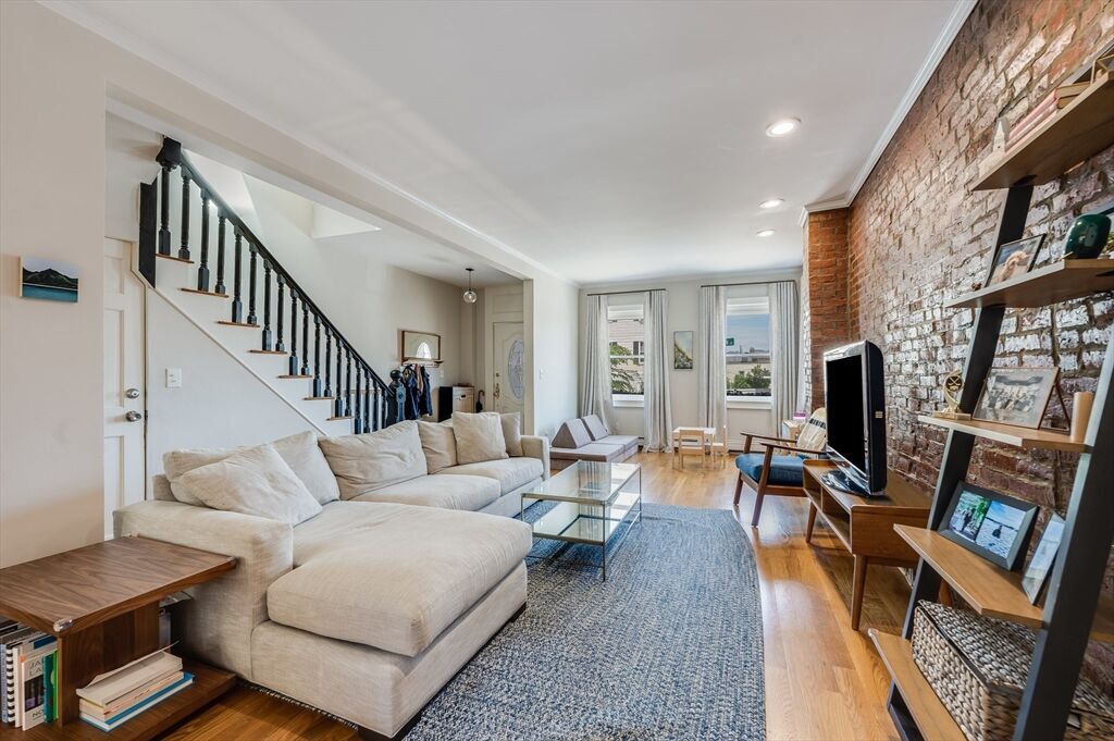 Property Photo: 39 Emerson St MA 02127