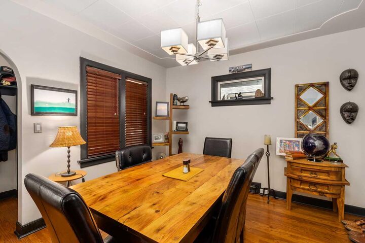 Property Photo: 3035 4 Street SW AB T2S 1X9