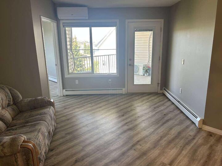 Property Photo: 305 1 Avenue NW 403 AB T4B 2M5
