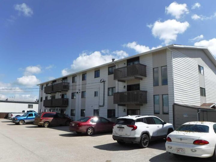 Property Photo:  114 Mount Pleasant Drive 107  AB T4V 2M7 