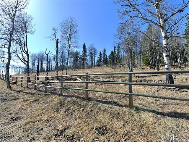 Property Photo: 15 Kicking Horse Way AB T0L 1K0