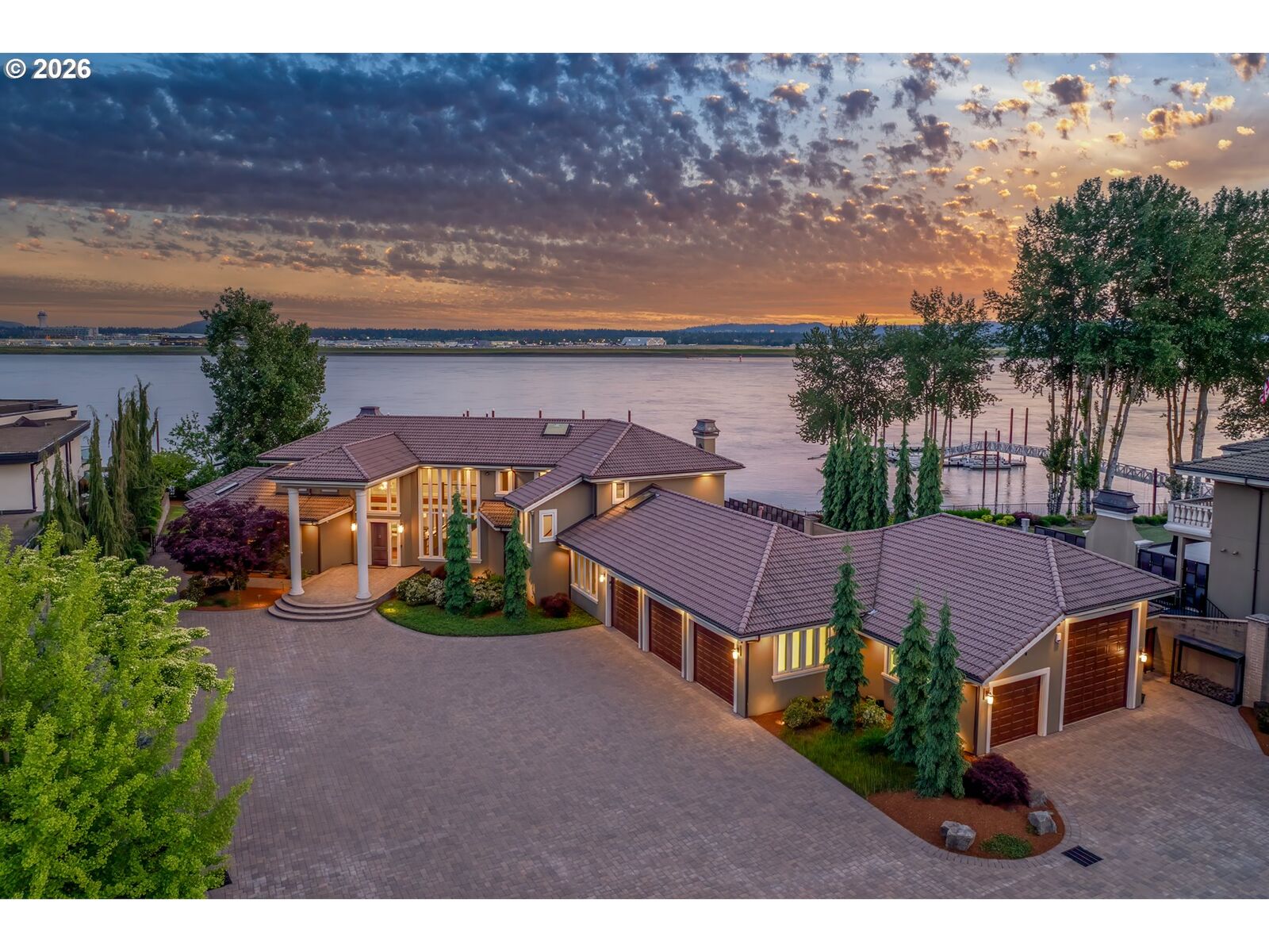 Property Photo: 7701 SE 17th St WA 98664