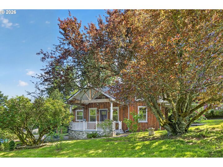 Property Photo: 8 SW Alice St OR 97219