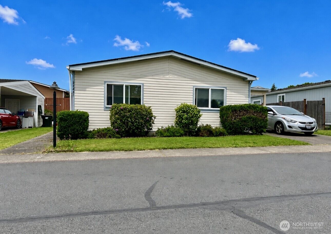 Property Photo: 27431 150th Ave SE WA 98042