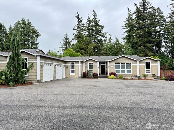 Property Photo:  1165 W Axton Road  WA 98248 