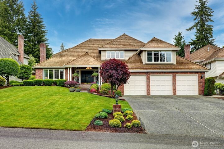 Property Photo: 22519 SE 46th Place WA 98075