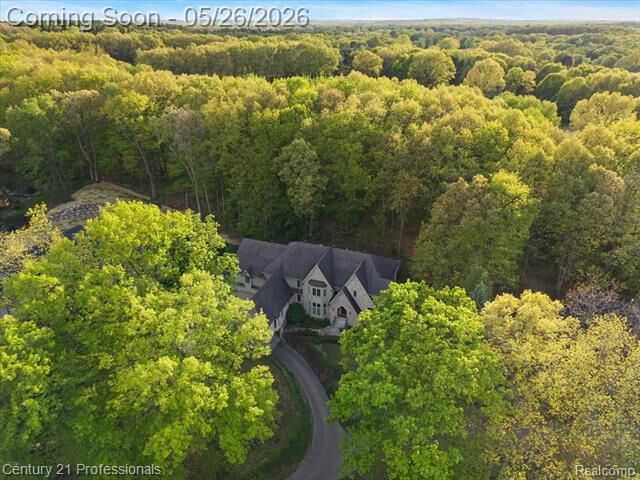 Property Photo:  6705 College Park Drive  MI 48346 