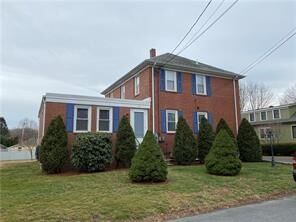 Property Photo: 86 Hamilton Avenue 1st Floor RI 02806
