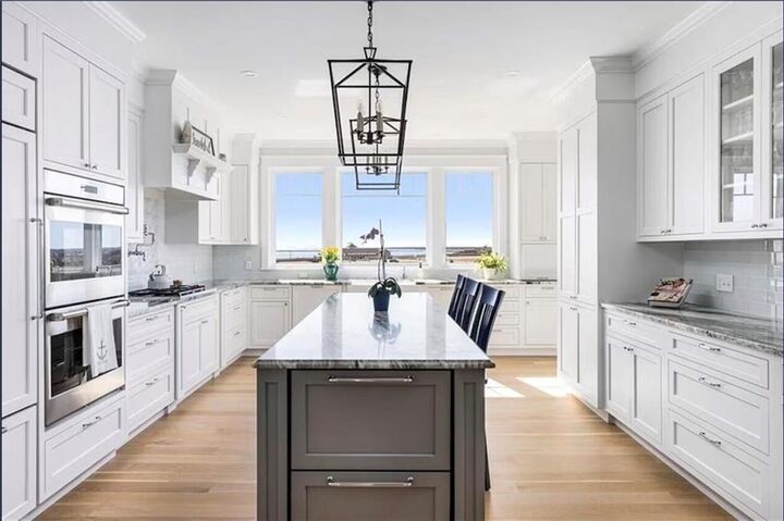 Property Photo:  154 Saltaire Avenue  RI 02882 
