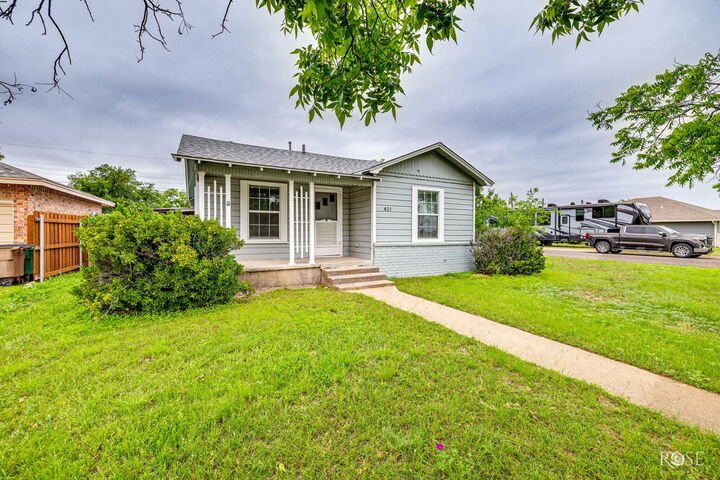 Property Photo:  421 Alexander Street  TX 76901 