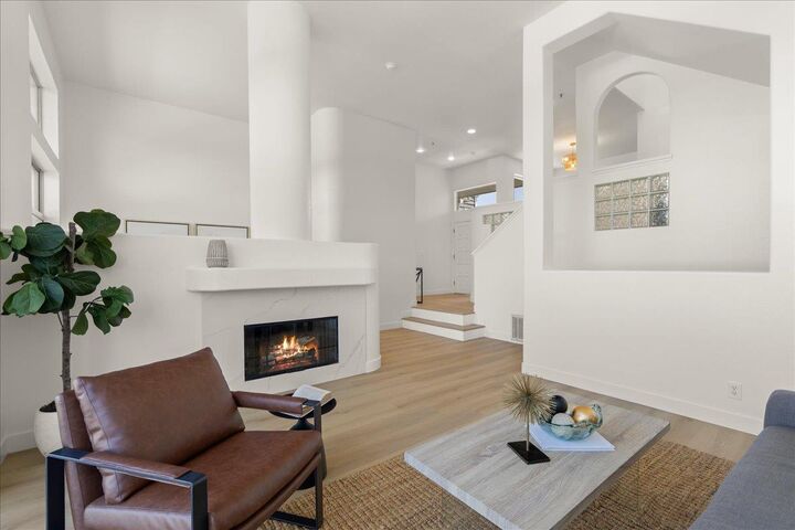 Property Photo:  809 Columbia Circle  CA 94065 