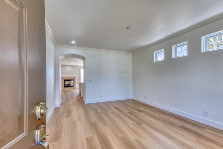 Property Photo:  470 Cascade Way  CA 93906 