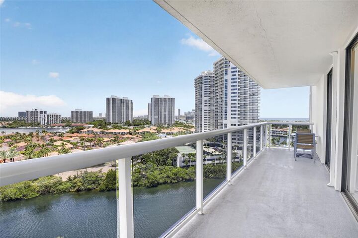 Property Photo:  20505 E Country Club Dr 1431  FL 33180 