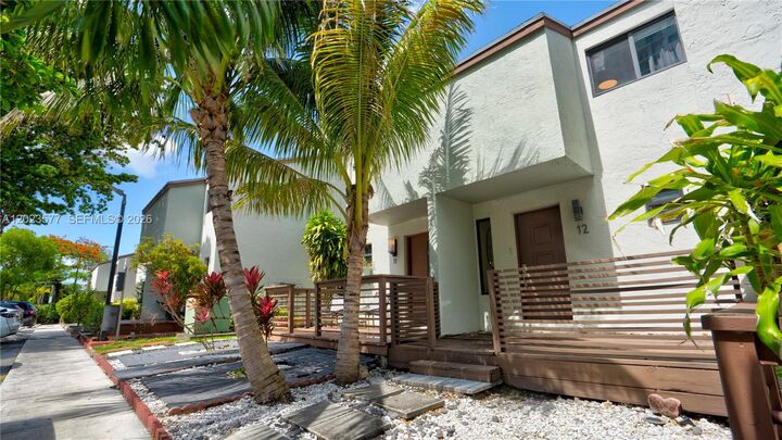 Property Photo:  1901 NW S River Dr 12B  FL 33125 