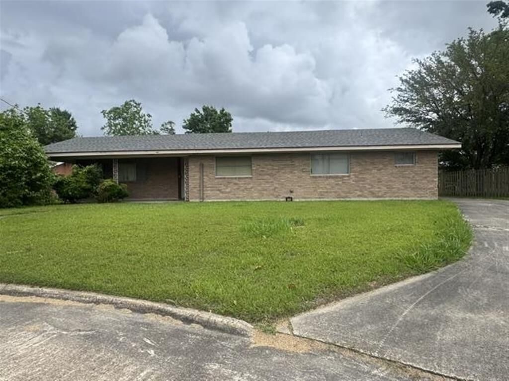 Property Photo:  4022 Wooded Drive  LA 70605 