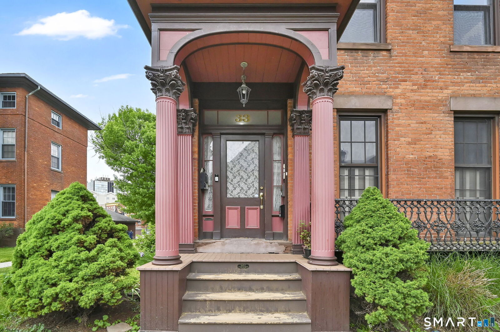 Property Photo: 33 Congress Street C CT 06114