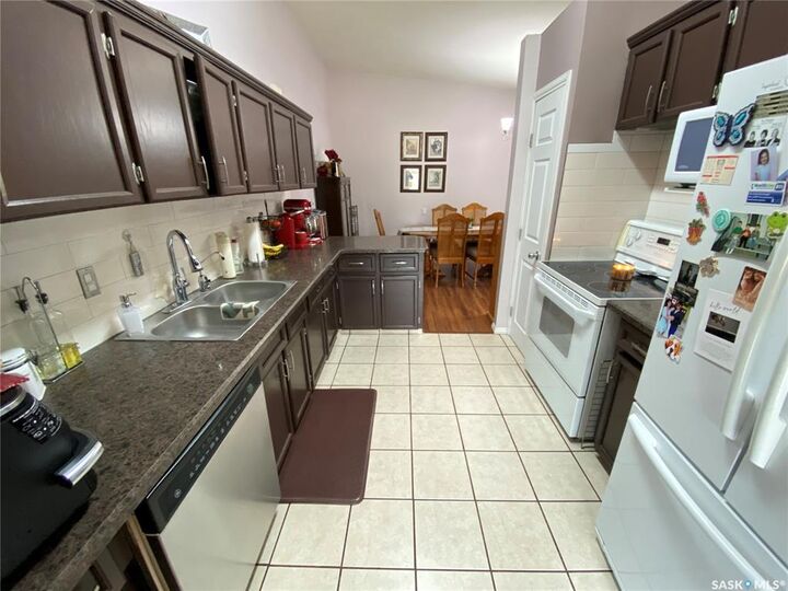 Property Photo: 544 Circlebrooke Drive 2 SK S3N 2T4