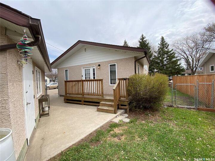 Property Photo: 296 Maple Avenue SK S3N 1W7