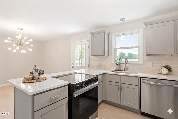 Property Photo:  601 West Street  NC 27576 