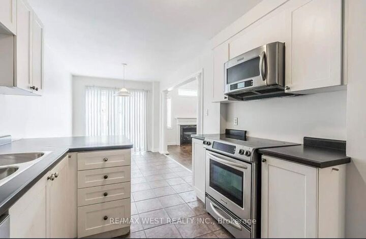 Property Photo: 36 Haynes Court ON L0S 1J0