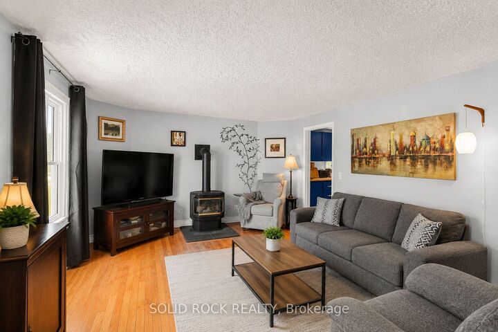 Property Photo: 6 Oxford Street W ON K0G 1J0