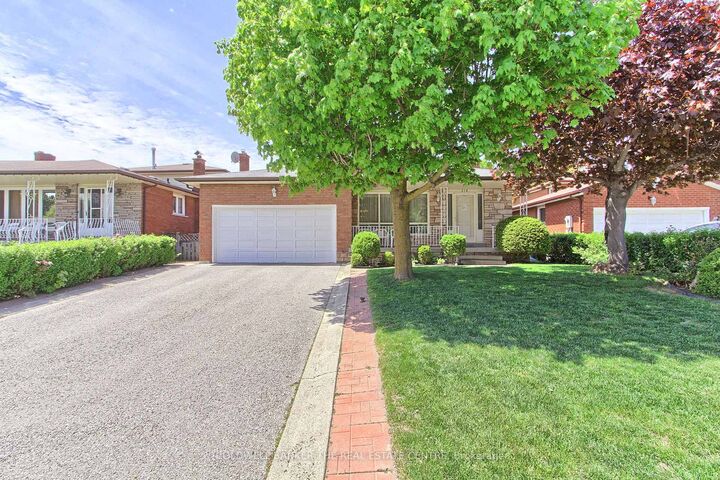 Property Photo: 318 Colborne Street ON L3Z 2E1