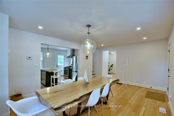 Property Photo: 85 Glenwood Drive ON L9Z 2K5