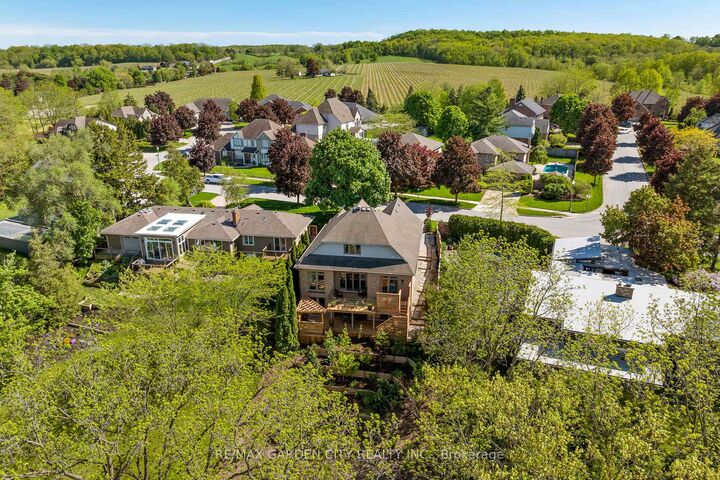 Property Photo: 3465 Vinehaven Trail ON L0R 2C0