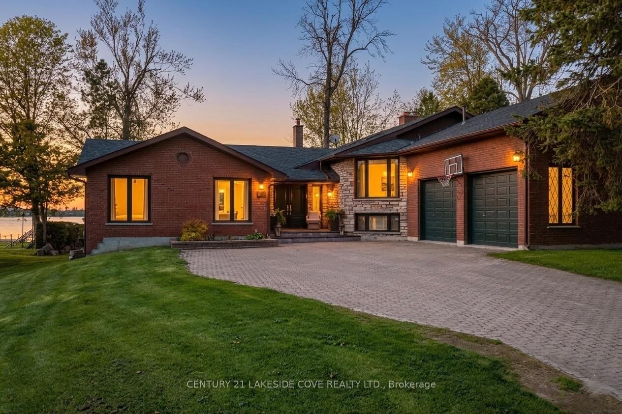 Property Photo: 16 Thicketwood Place ON L0K 1B0
