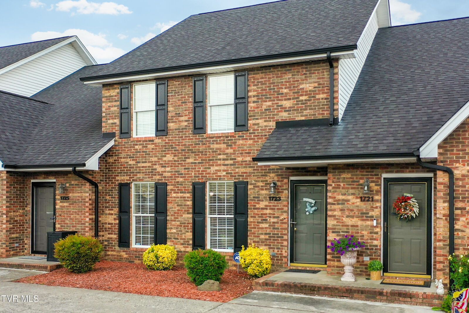 Property Photo: 1723 Blakewood Court 1723 TN 37660