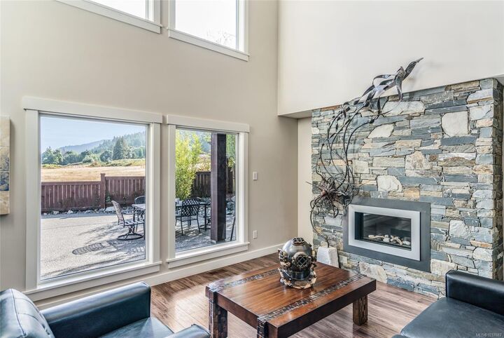 Property Photo: 2466 Summerset Rd BC V9P 9E4