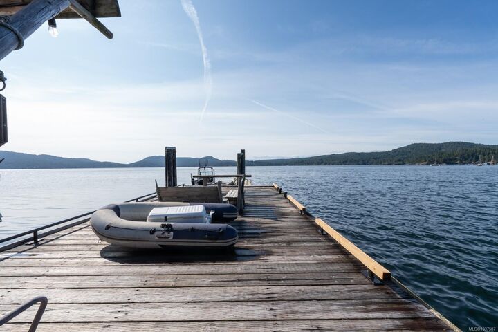 Property Photo: 5957 Sooke Rd BC V9Z 0P7
