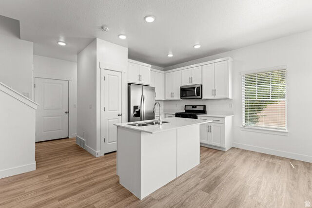 Property Photo: 891 N 1120 E UT 84660